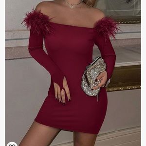 NWOT Off the shoulder ribbed bodycon feather sleeves mini dress